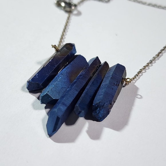 Blue Crystal Pendant Necklace Royal Blue Iridescent - Picture 1 of 5